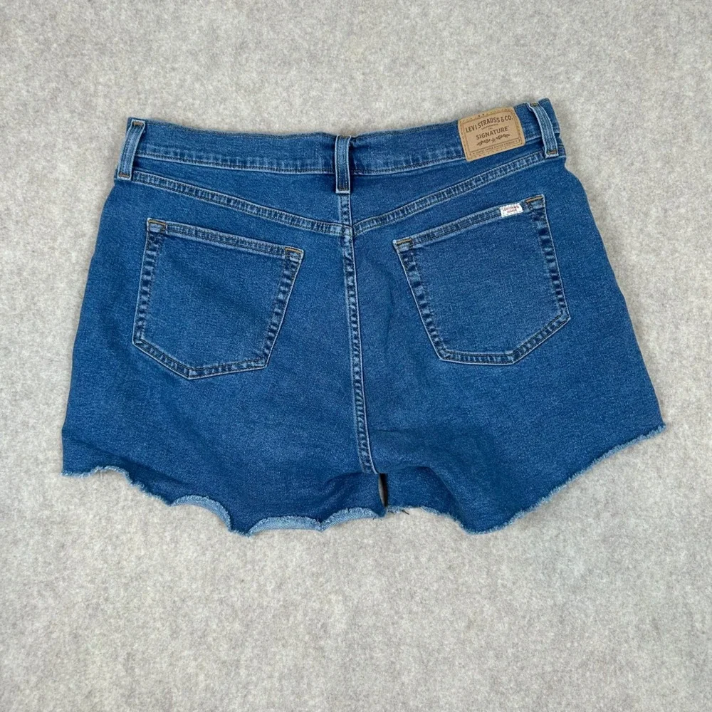 Signature by Levi Strauss signature by